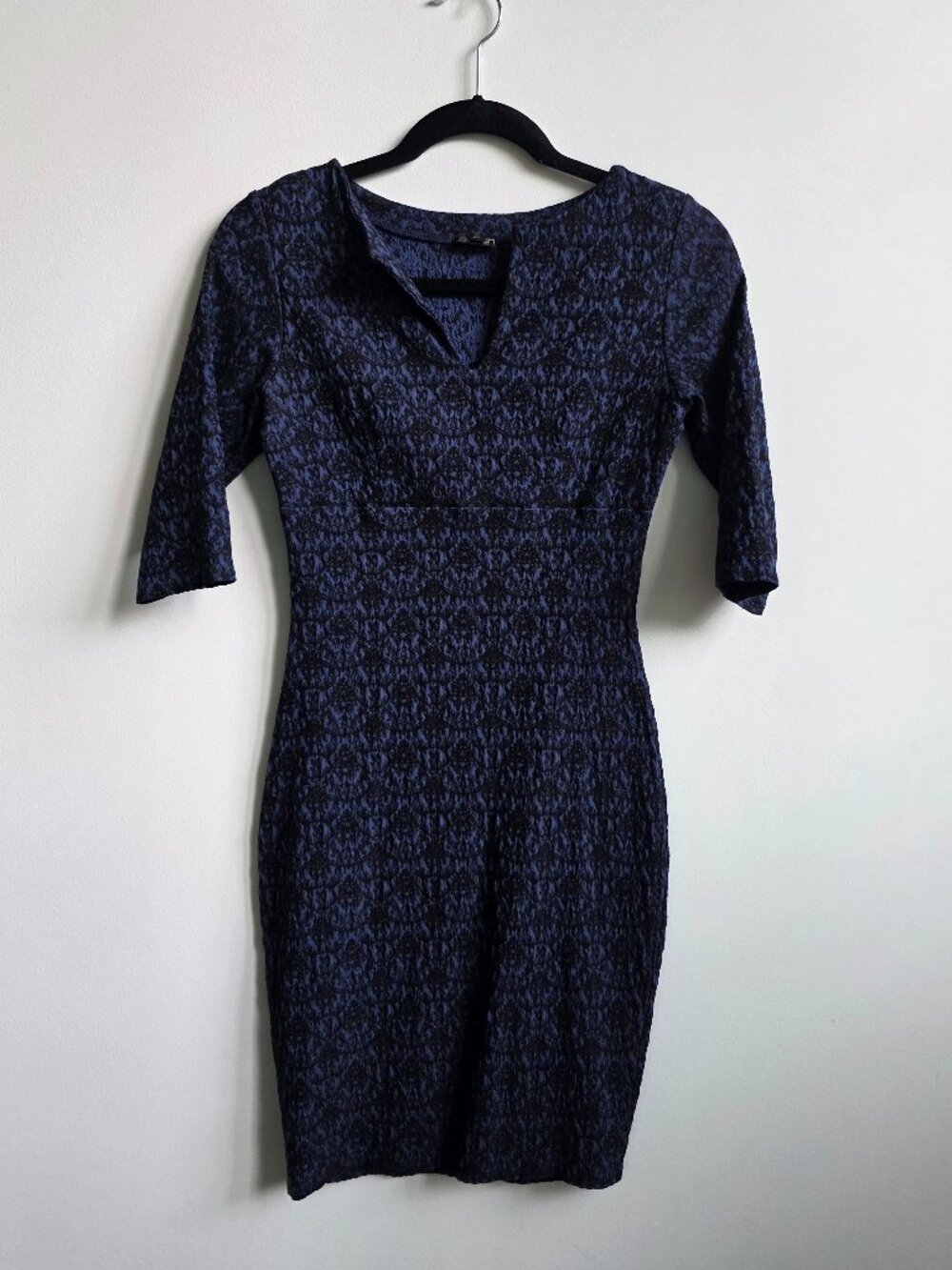 Aerin Navy Blue & Black Lacy-Patterned Bodycon Sheath Dress, Size Medium
